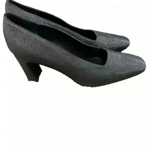 - Evan Picone heels gray in size 8 1/2 N.  Used in good condition, …